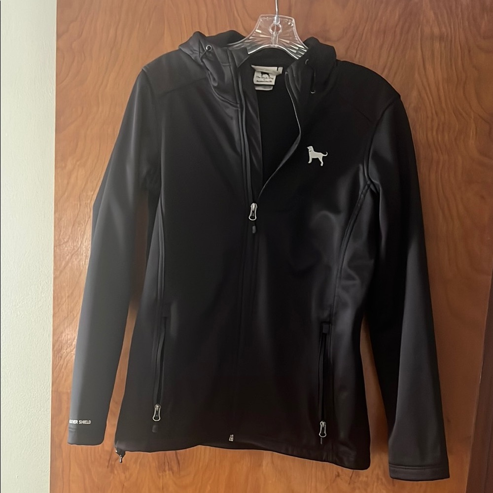 Black Dog by Avalanche Black Jacket Warm Athletic Design